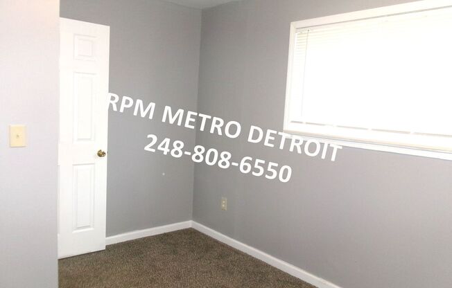 2 beds, 1 bath, $1,195, Unit (OM)