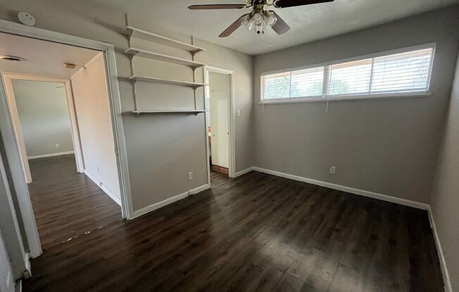 2 beds, 1 bath, 700 sqft, $1,560, Unit 201