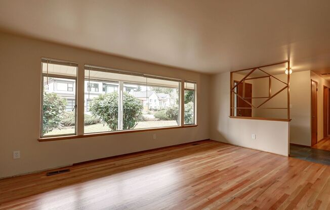 Charming Rambler Available in Perfect Newcastle Location - Move-in Ready!