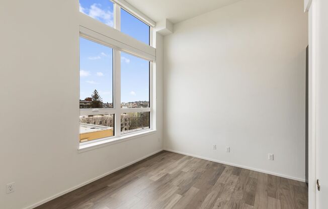 Studio, 1 bath, 302 sqft, $1,695, Unit 703