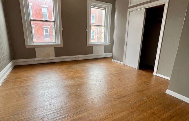 18th St N 2126