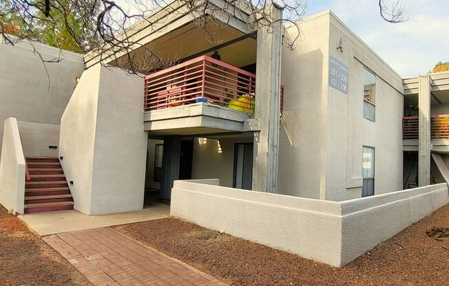 VERY NICE & AFFORDABLE 2 BED / 2 BATH CONDO – W/D, PATIO, POOL!