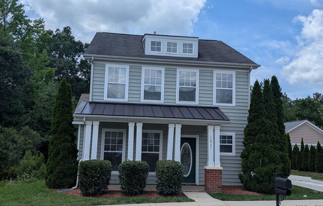 4BR Main Floor Master, Huntersville