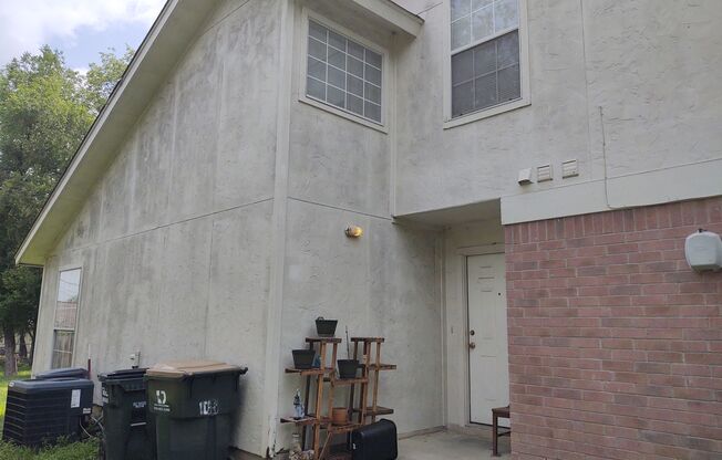 105/107 Crest  Drive