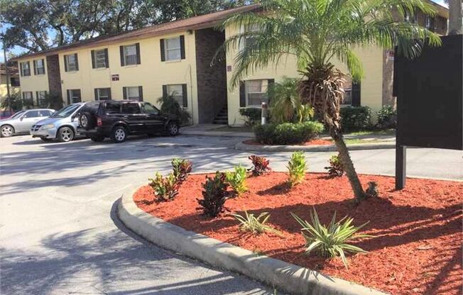 NICE 2BR/1BA Top Floor Apartments! Water & Sewer included! NO APPLICATION FEE!