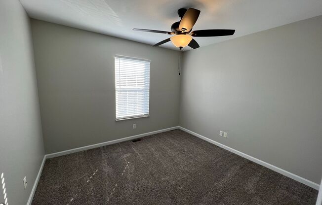 3 beds, 2.5 baths, 1,165 sqft, $1,895, Unit 831