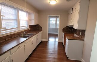 3 beds, 1 bath, $1,350