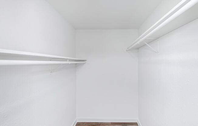 3 beds, 2 baths, 1,210 sqft, $1,729