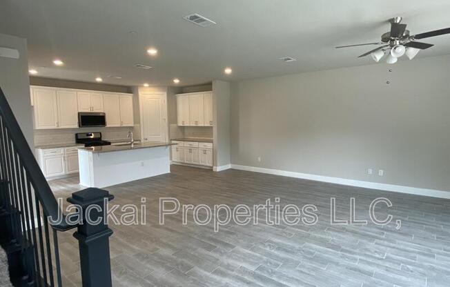 801 Ponds Edge Lane