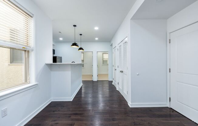 3 beds, 2 baths, 150 sqft, $1,975, Unit 1409-304