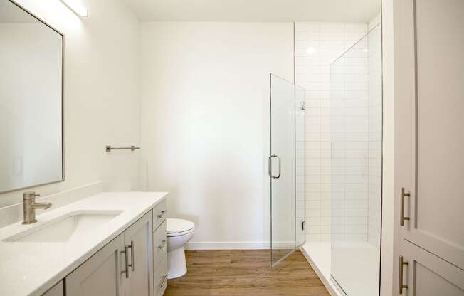 The Earl Apartments 3 Bed 2 Bath 1467