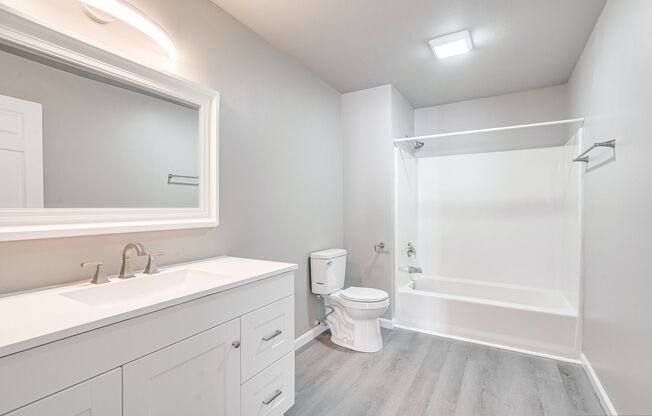 3 beds, 1.5 baths, 1,300 sqft, $1,699, Unit 105 - 01