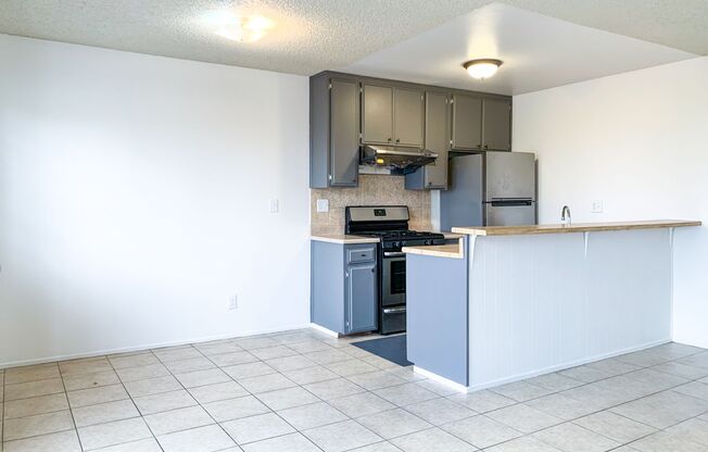 450 N Coronado Ter