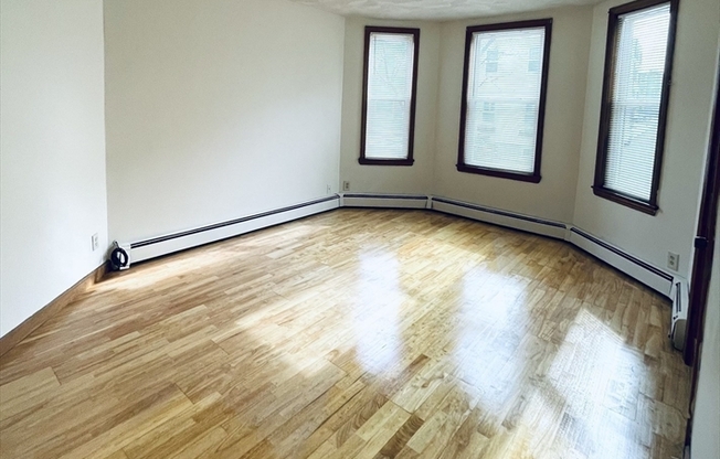 608 E 2 ST