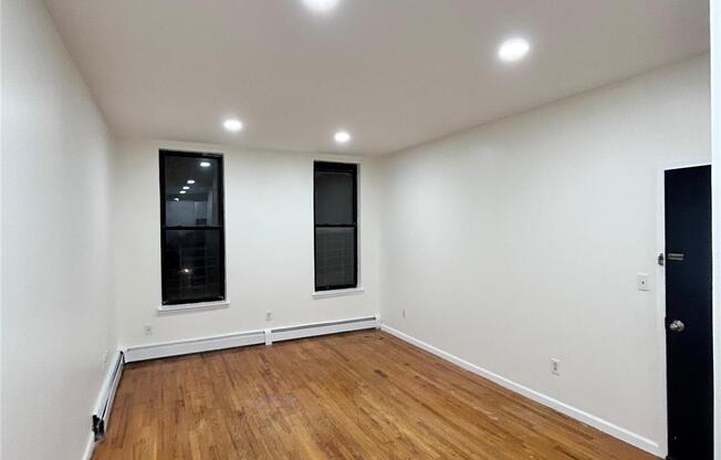 2 beds, 1 bath, 800 sqft, $3,475, Unit 2