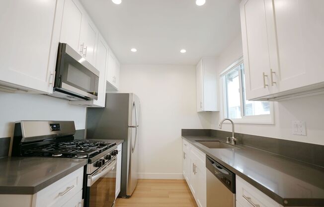 14857 Morrison Street