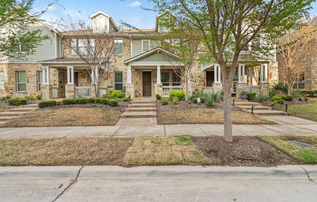 Charming Townhome in the Coveted Viridian Community!