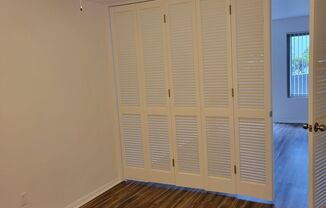 Arllis Arms Apartments