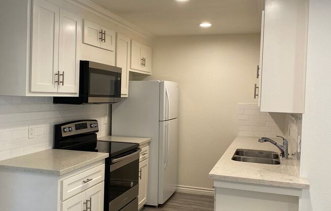 1 bed, 1 bath, 600 sqft, $1,800, Unit 304
