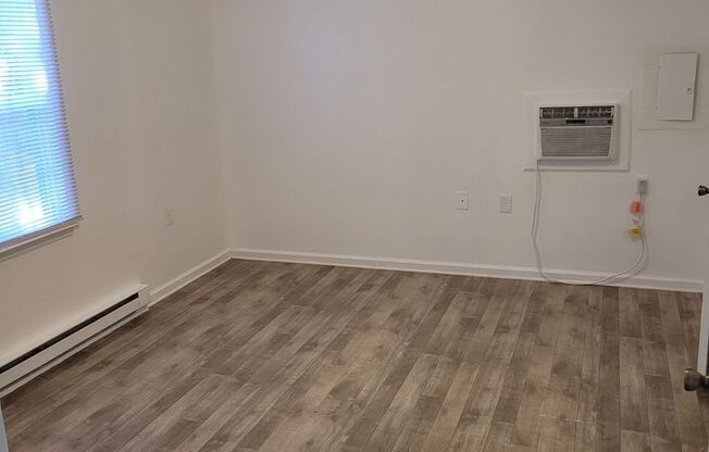 1 bed, 1 bath, 600 sqft, $805, Unit 1794D