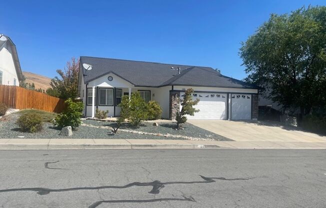 Beautiful and spacious home in North West Reno!