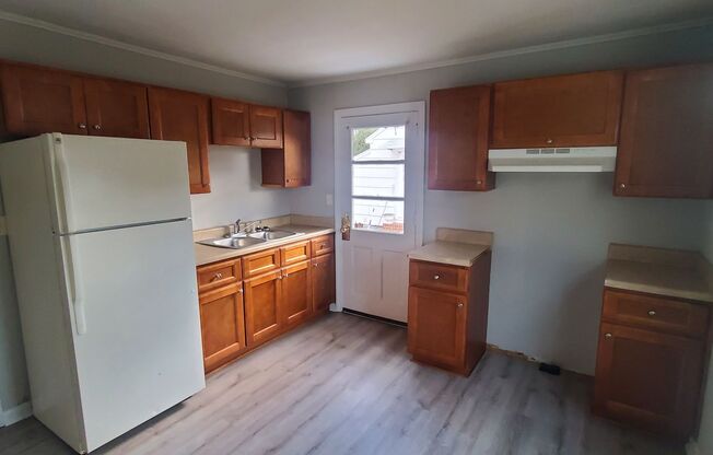 2 beds, 1 bath, $850