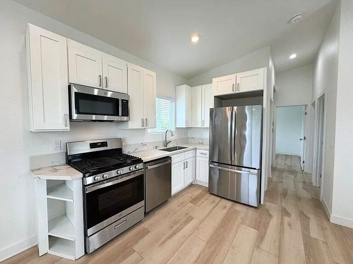 AVAILABLE NOW! NEW BUILD ADU IN LINDA VISTA! 2 BED/2 BATH WITH GARAGE! $3,300/mo