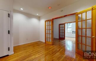 96 3 AVE