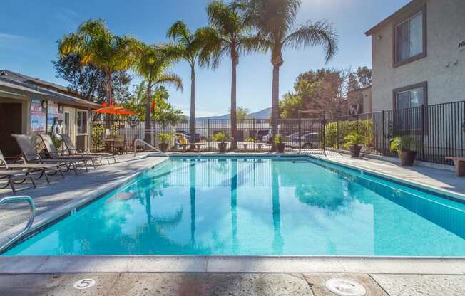 Whispering Oaks Pool