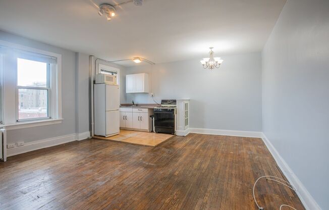 Charming Studio Condo Unit in Adams Morgan!