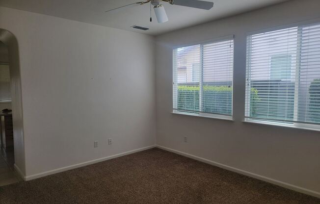 2377 Cotterdale Alley