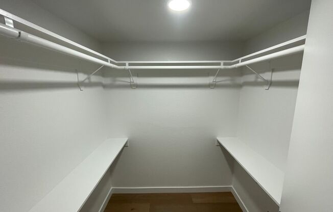 2 beds, 2 baths, 1,007 sqft, $3,485, Unit F-219