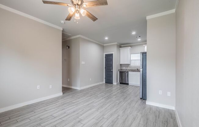 8119 AUTUMN LN