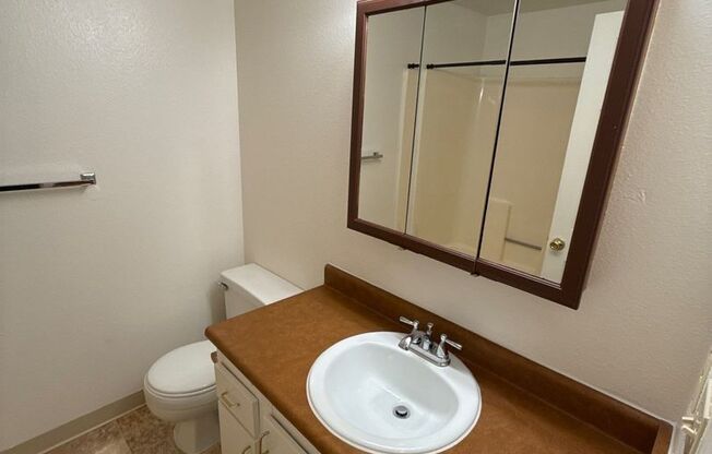 1 bed, 1 bath, 620 sqft, $1,175, Unit 14