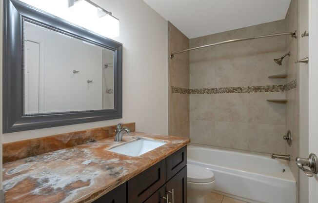 2 beds, 2 baths, $2,295, Unit Unit 411