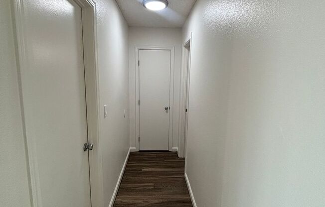 1 bed, 1 bath, 650 sqft, $1,795, Unit B03