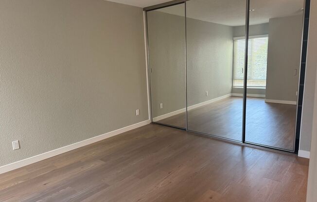 2 beds, 1 bath, 821 sqft, $2,780, Unit D036