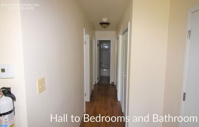 2 beds, 1 bath, 555 sqft, $950, Unit 10