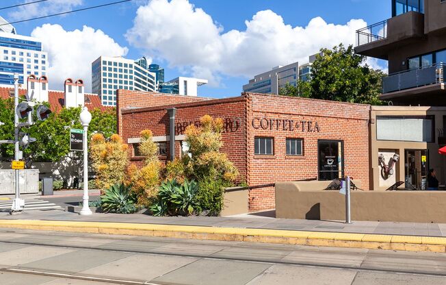 Sophisticated Urban Living in the Heart of San Diego’s Marina District