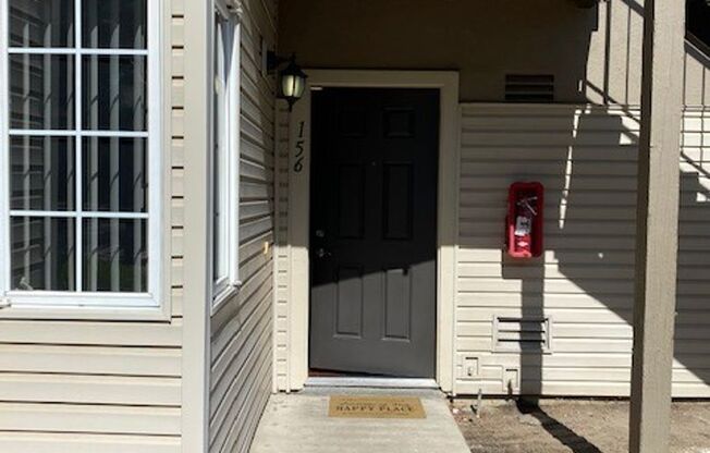 2 beds, 2 baths, 900 sqft, $2,015, Unit 156