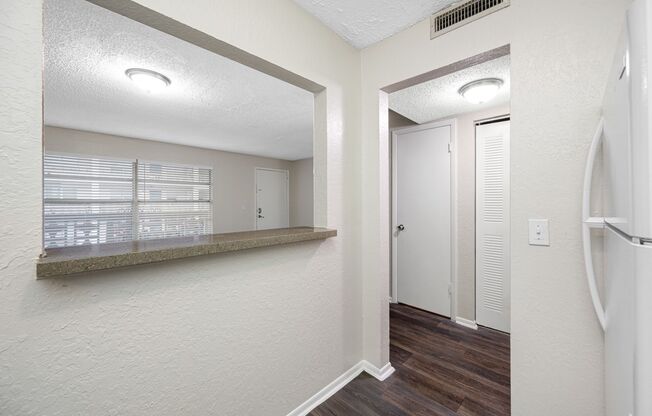 1 bed, 1 bath, 650 sqft, $1,325, Unit A302