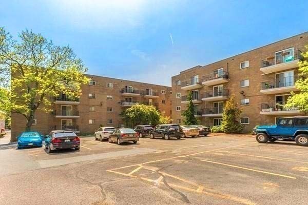 2 beds, 1 bath, 985 sqft, $2,800, Unit 111