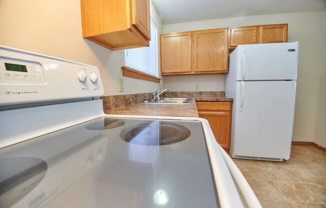 2 beds, 1 bath, 925 sqft, $1,025, Unit 1007