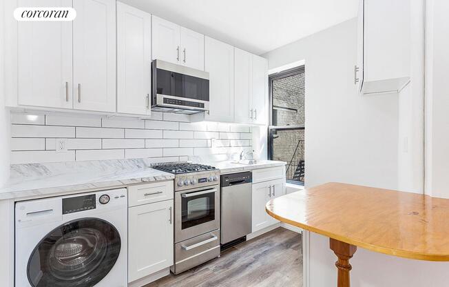 542 E 82 ST