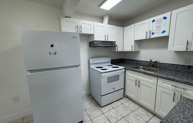 6101 Pierce St Hollywood, FL 33024