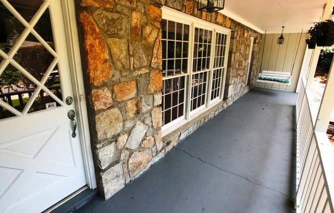 Beautiful renovated Walton HS split level home!