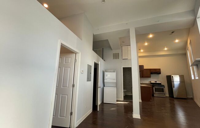 2 beds, 2 baths, $1,825, Unit Unit: 101