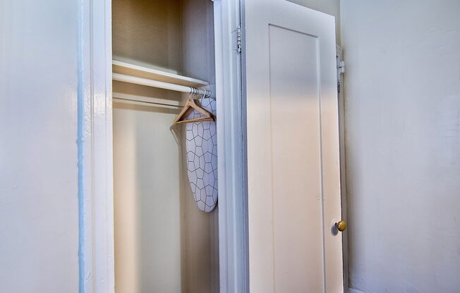 Studio, 1 bath, 156 sqft, $1,095.42, Unit 205