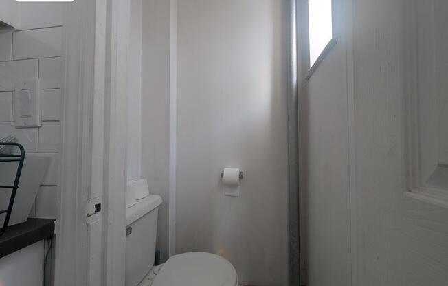 52 27 35 ST
