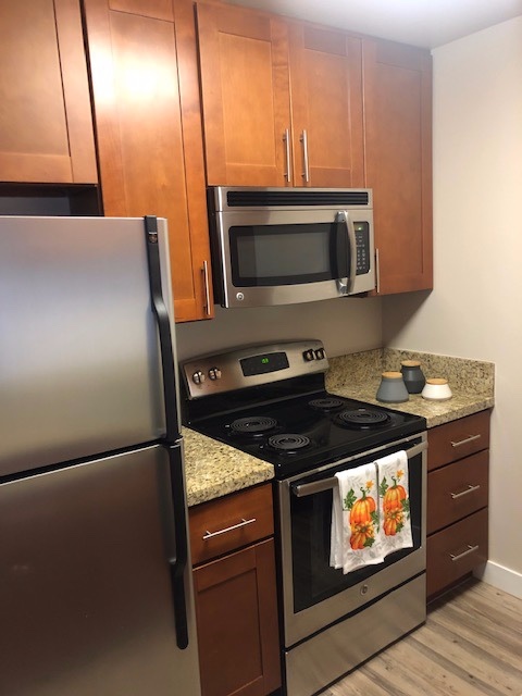 1 bed, 1 bath, $2,195, Unit 48